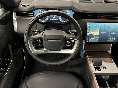 New 2025 Land Rover Range Rover Long Wheelbase SE image 26