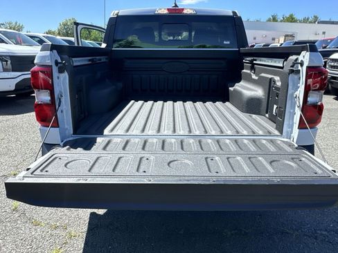 Certified 2025 Ford Maverick Lariat w/ 4K Tow Package AWD/4WD image 33