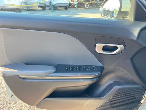 Used 2025 Kia K4 LXS image 21