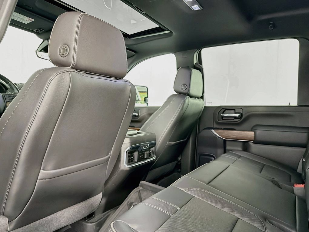 Used 2023 Chevrolet Silverado 2500 High Country w/ LPO, Dark Essentials Package AWD/4WD image 39