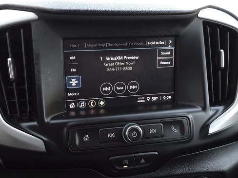 Used 2024 GMC Terrain SLE image 16