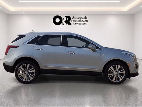 Used 2024 Cadillac XT5 Premium Luxury AWD/4WD image 6
