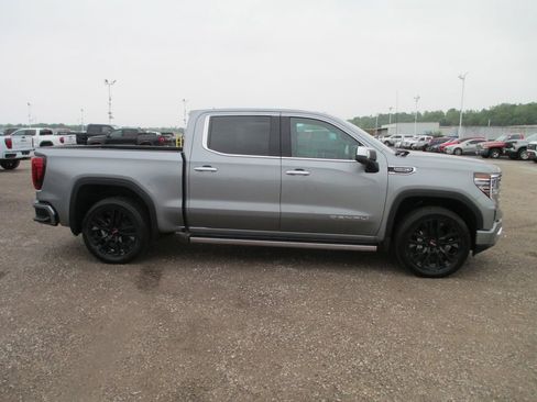 New 2026 GMC Sierra 1500 Denali w/ Denali Reserve Package AWD/4WD image 3