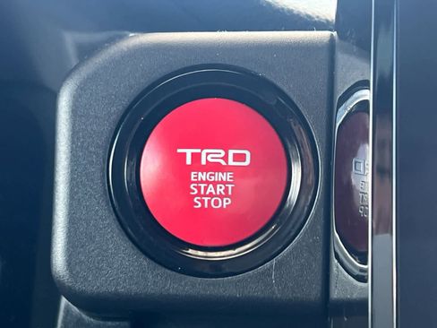 Used 2024 Toyota Tacoma TRD Sport image 22