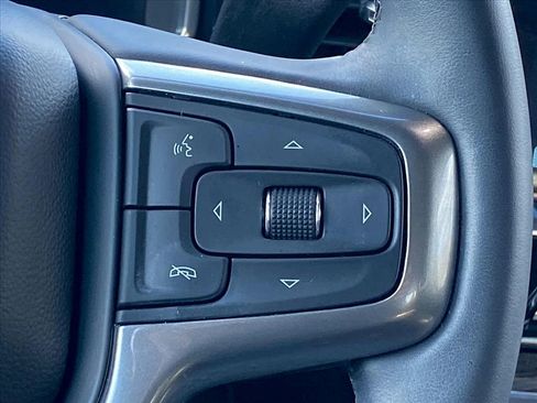 Used 2025 Chevrolet Silverado 1500 LT image 11