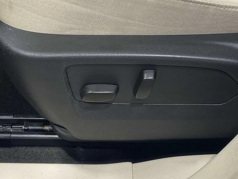 Used 2022 Buick Envision Preferred FWD image 17