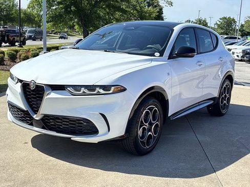 Used 2024 Alfa Romeo Tonale Ti AWD/4WD image 10