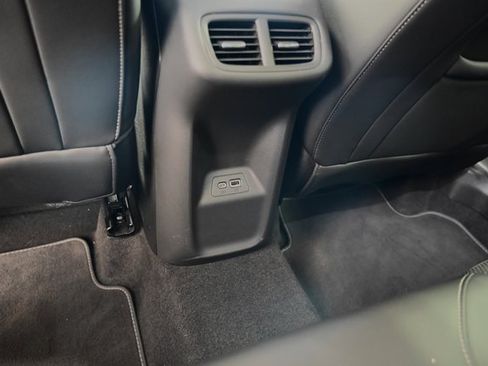 Used 2021 Buick Envision Essence w/ Sport Touring Package image 26