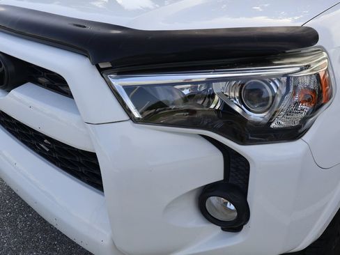 Used 2019 Toyota 4Runner SR5 Premium RWD image 3