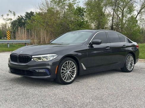 Used 2017 BMW 530i xDrive AWD/4WD image 3