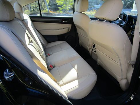 Used 2015 Subaru Legacy 2.5i Limited image 13