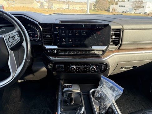 Used 2023 GMC Sierra 1500 Elevation image 17