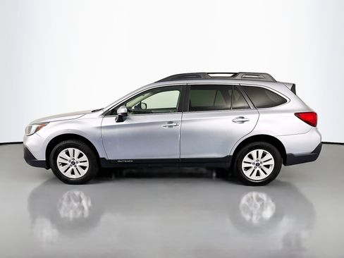 Used 2018 Subaru Outback 2.5i Premium image 8