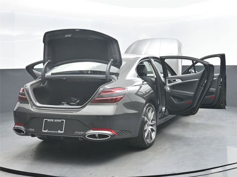 Used 2026 Genesis G70 2.5T Prestige image 19