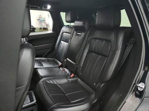Used 2020 Land Rover Range Rover Sport SE image 23
