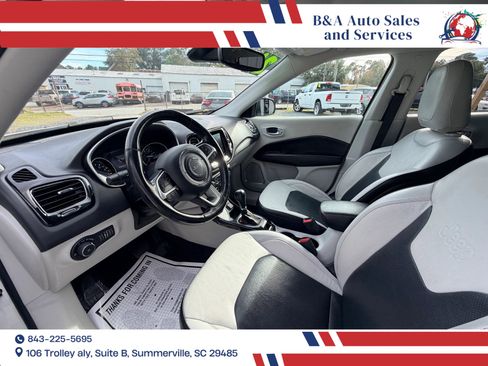 Used 2021 Jeep Compass Limited image 9