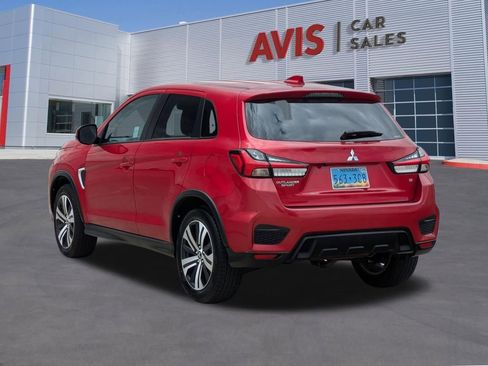 Used 2025 Mitsubishi Outlander Sport SE AWD/4WD image 9