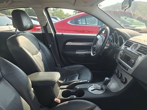 Used 2010 Chrysler Sebring Limited FWD image 5