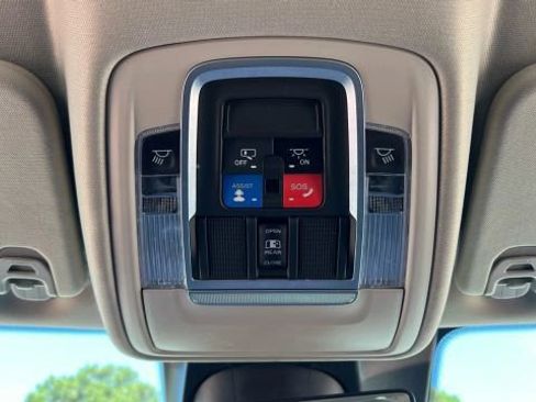 Used 2022 RAM 1500 Laramie image 98