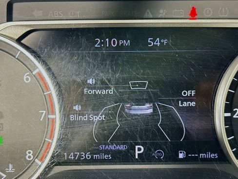 Used 2023 Nissan Rogue SV w/ SV Premium B Package image 13