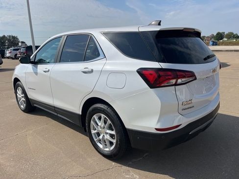 Used 2022 Chevrolet Equinox LT image 6