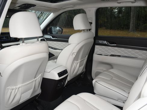 Used 2020 Hyundai Palisade Limited image 17