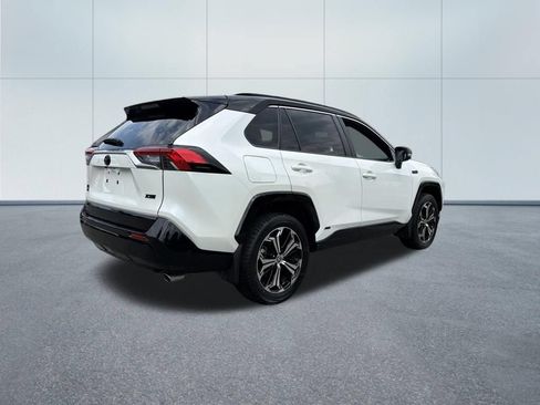 Used 2021 Toyota RAV4 XSE w/ Weather Package AWD/4WD image 5