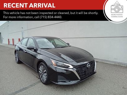 Used 2025 Nissan Altima 2.5 SV