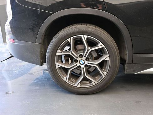 Used 2021 BMW X1 sDrive28i image 9