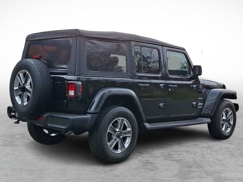 Used 2022 Jeep Wrangler Unlimited Sahara AWD/4WD image 4