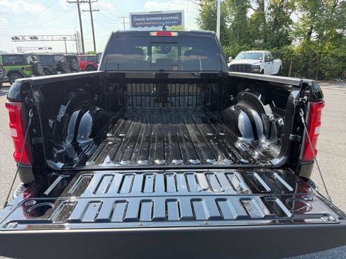 New 2026 RAM 1500 Big Horn AWD/4WD image 18