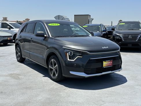 Certified 2023 Kia Niro LX FWD image 9