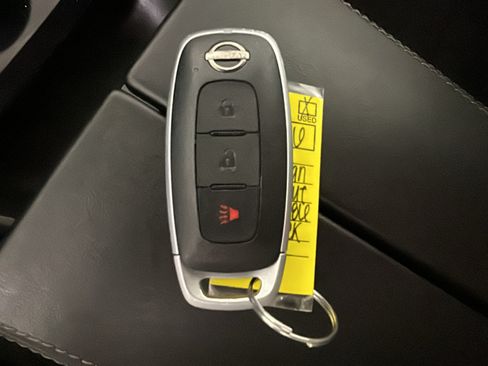 Used 2023 Nissan Rogue S AWD/4WD image 21