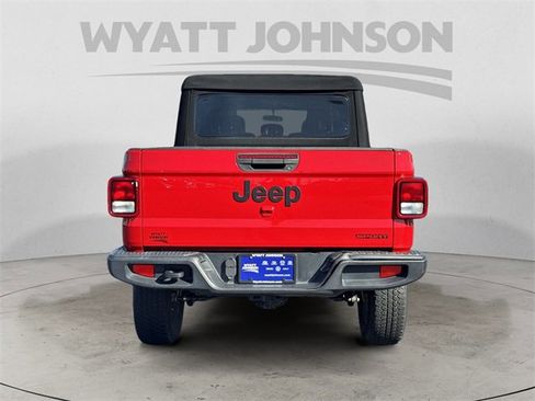 Used 2020 Jeep Gladiator Sport w/ Quick Order Package 24S image 4