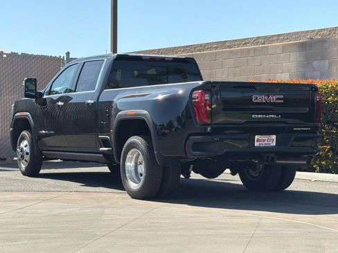 New 2026 GMC Sierra 3500 Denali w/ Denali Reserve Package AWD/4WD image 6
