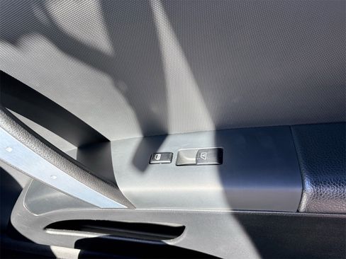 Used 2004 Nissan 350Z Touring image 13