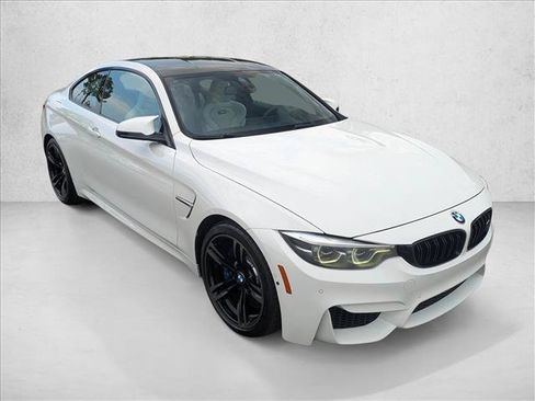 Used 2018 BMW M4 Coupe RWD image 3