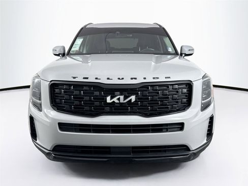 Used 2022 Kia Telluride EX w/ EX Premium Package image 9