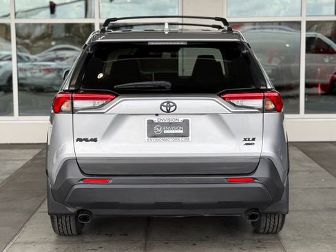 Used 2023 Toyota RAV4 XLE w/ Convenience Package image 11