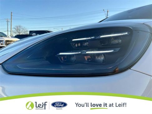 Used 2024 Porsche Cayenne Coupe image 37