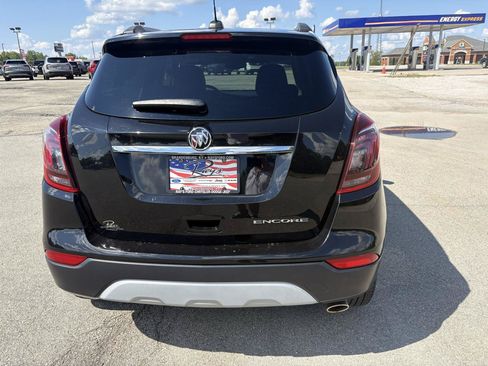 Used 2019 Buick Encore Preferred FWD image 4