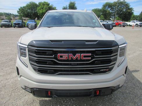 New 2026 GMC Sierra 1500 AT4 w/ AT4 Premium Package AWD/4WD image 13