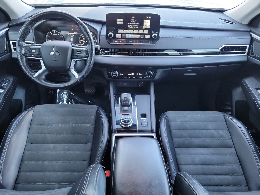 Used 2024 Mitsubishi Outlander SE AWD/4WD image 11