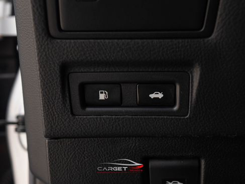 Used 2014 Lexus LS 460 AWD w/ Comfort Package image 41