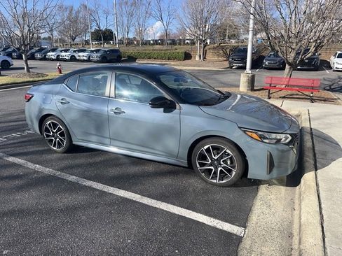 Used 2024 Nissan Sentra SR image 12