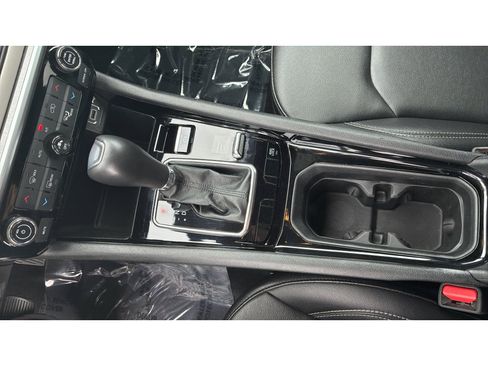 Used 2025 Jeep Compass Limited AWD/4WD image 18