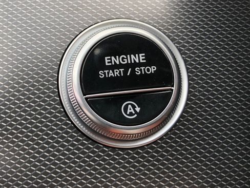 New 2025 Mercedes-Benz C 300 4MATIC Sedan image 18