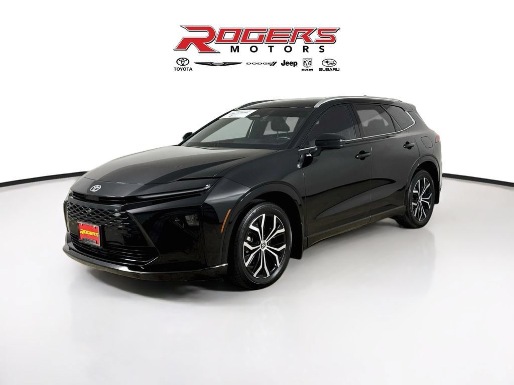 Certified 2025 Toyota Crown Signia AWD/4WD image 8