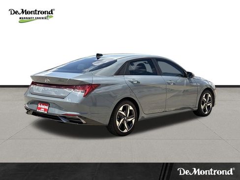 Used 2021 Hyundai Elantra Limited FWD image 5