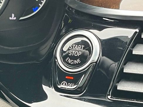 Used 2017 BMW 540i xDrive 540i xDrive image 16